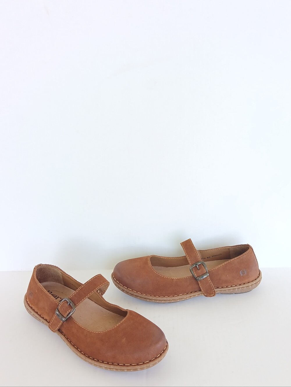 Born Naomi Nubuck Leather Mary Jane Flat Size 11 - Picture 2 of 9